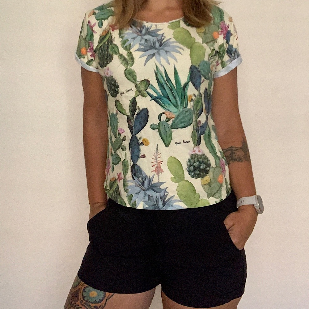 Cactus tee
